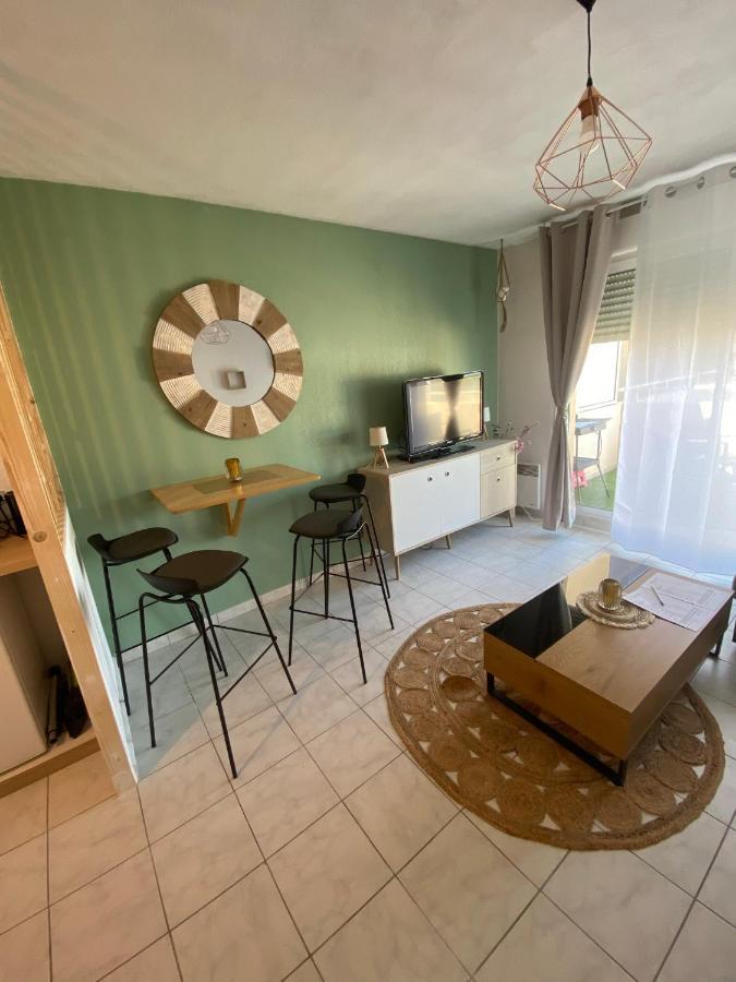 Studio Brignoles Piscine Emplacement Ideal Dış mekan fotoğraf